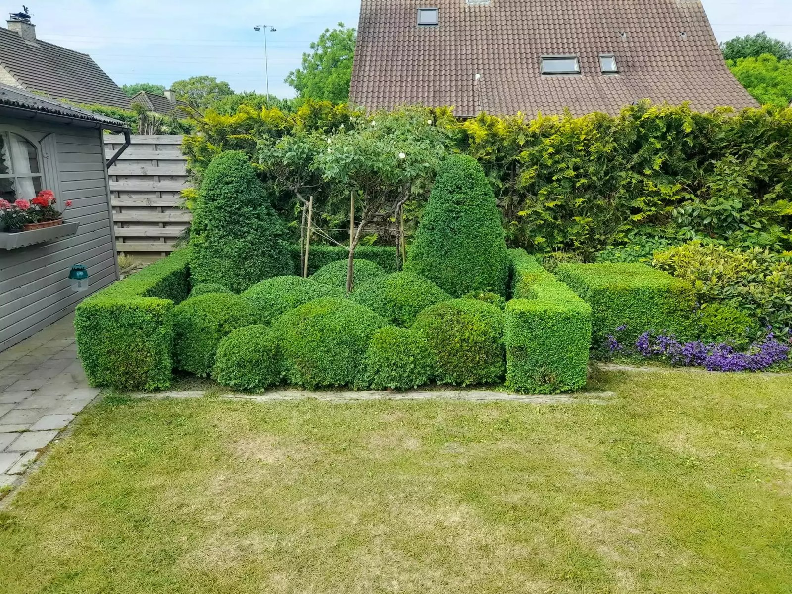 Plaatsen van omheiningen en afsluitingen op maat van de tuin